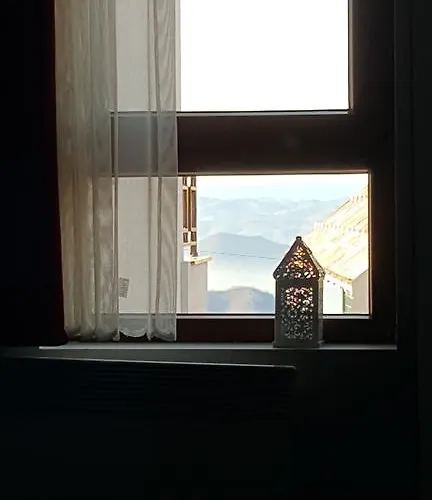 Mia Milmari דירה *