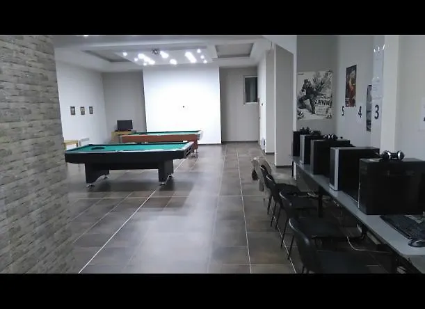 Mia Milmari דירה *