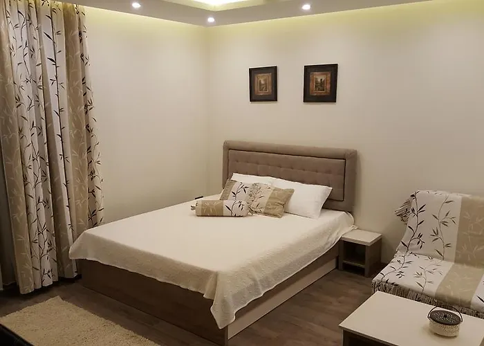 Mia Milmari * קופאוניק